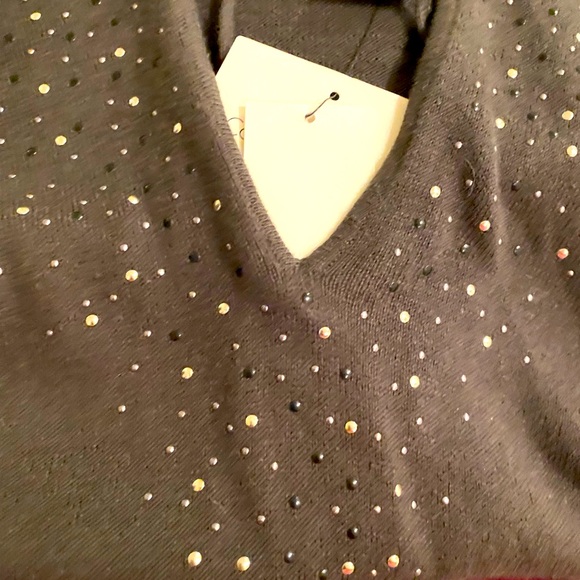 CALVIN KLEIN V-NECK BLOUSE W/HOOD NWT - Picture 7 of 7